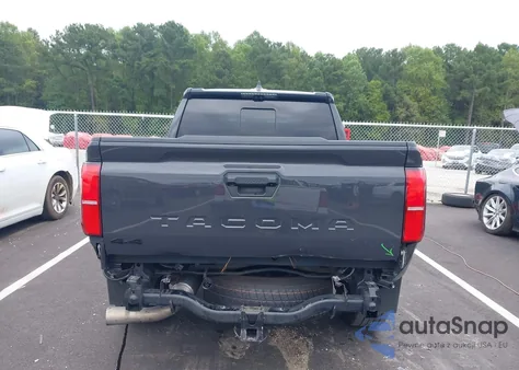 2024 Toyota Tacoma Trd Sport 4Wd z USA, uszkodzony, nr VIN 3TMLB5JN9RM060836